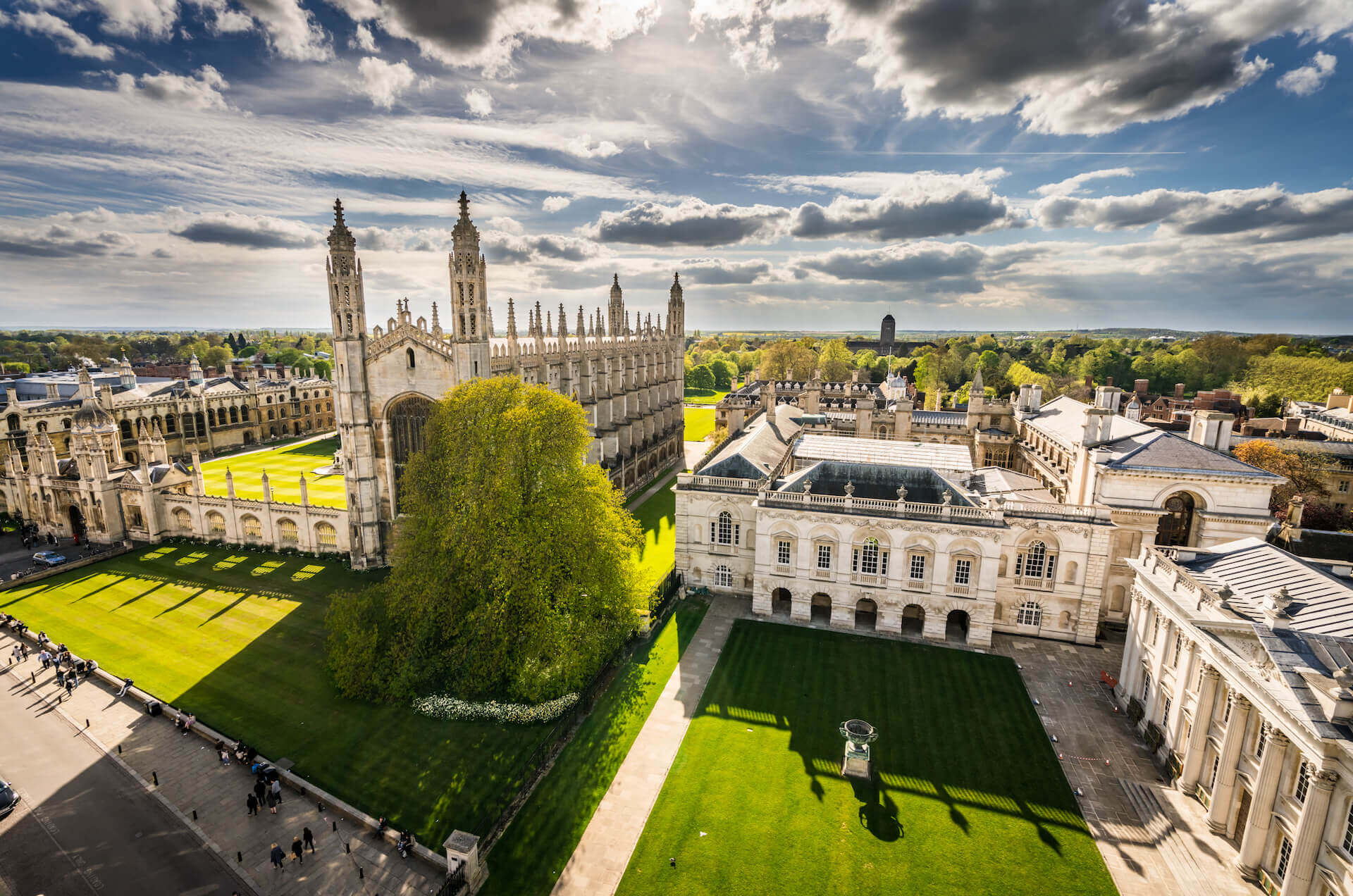 Cambridge Chemistry Summer School for 16-18 year olds at Cambridge University