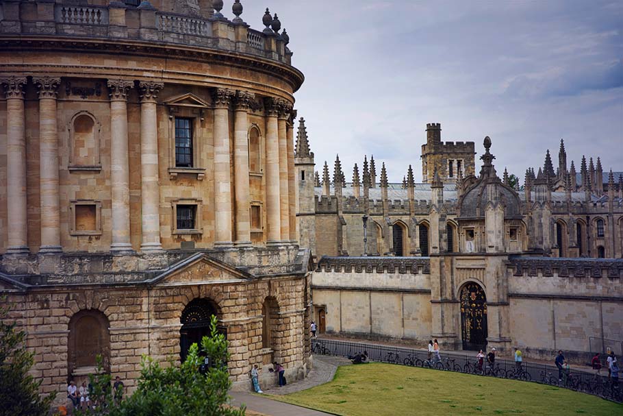 Image of the Radcliffe Camera, Oxford Summer Programmes