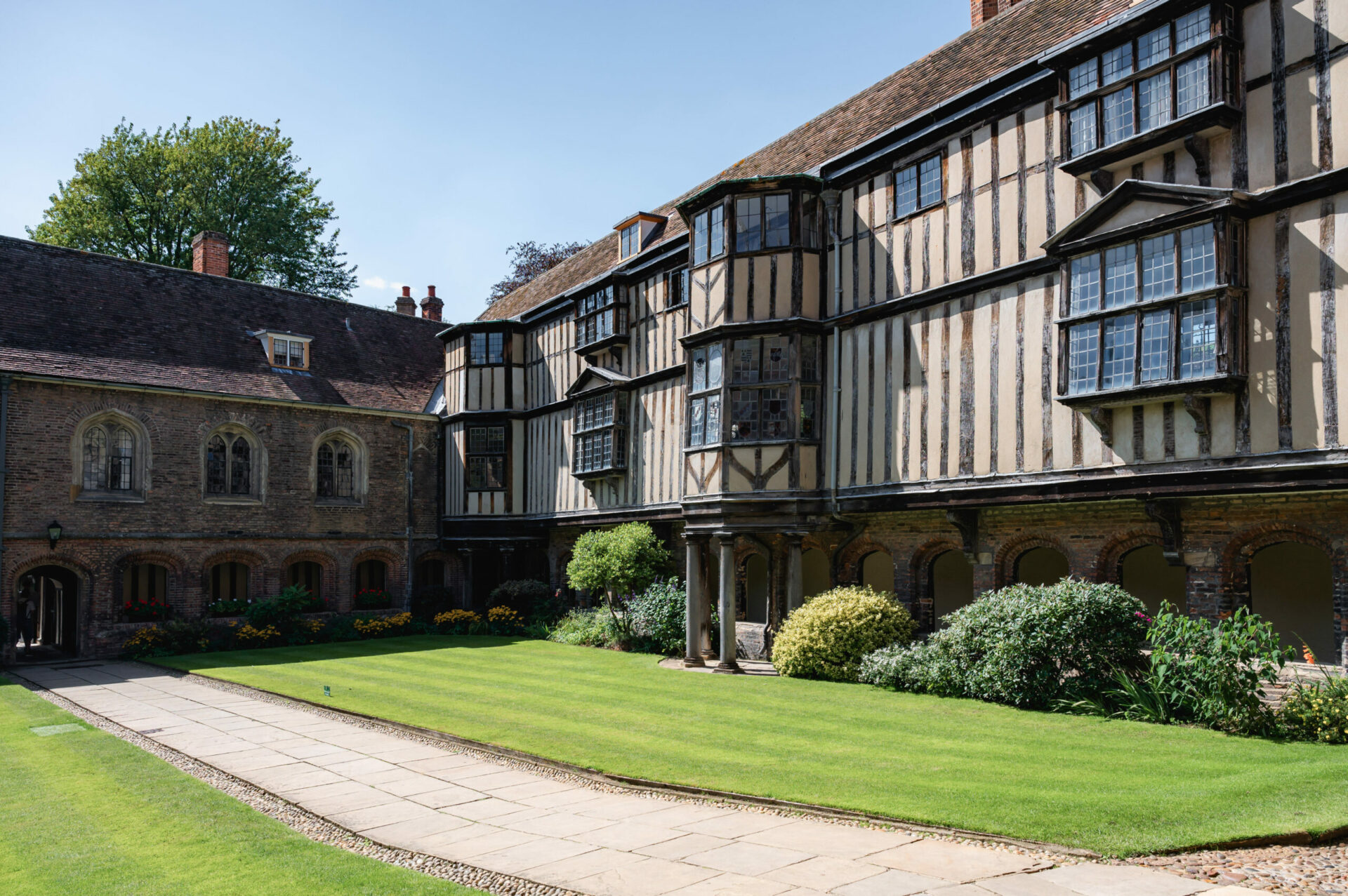 CAMBRIDGE COLLEGE