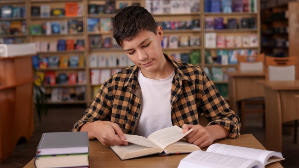 Teen deciding which Cambridge university summer school programme to attend