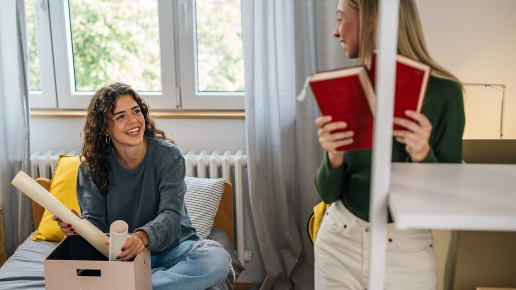 teens looking for accommodation in sydney for international students
