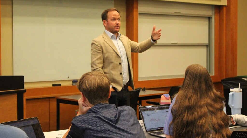 15 finance programs for high school students 3