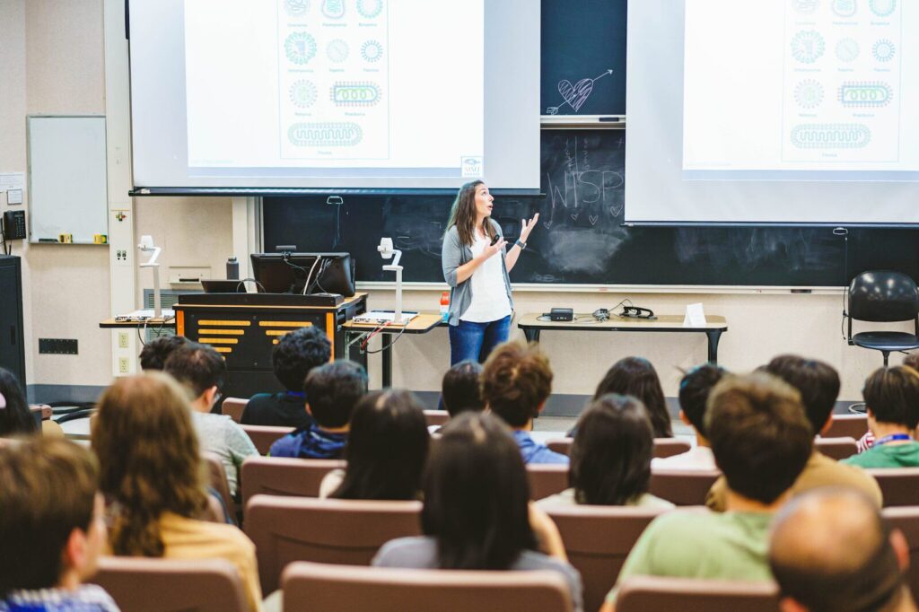 15 Chemistry Programs for High School Students 3