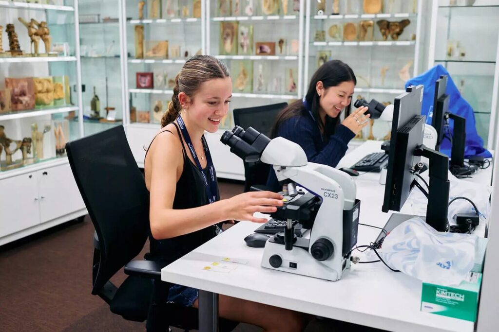 15 Best Biology Summer Programs for High School Students 1