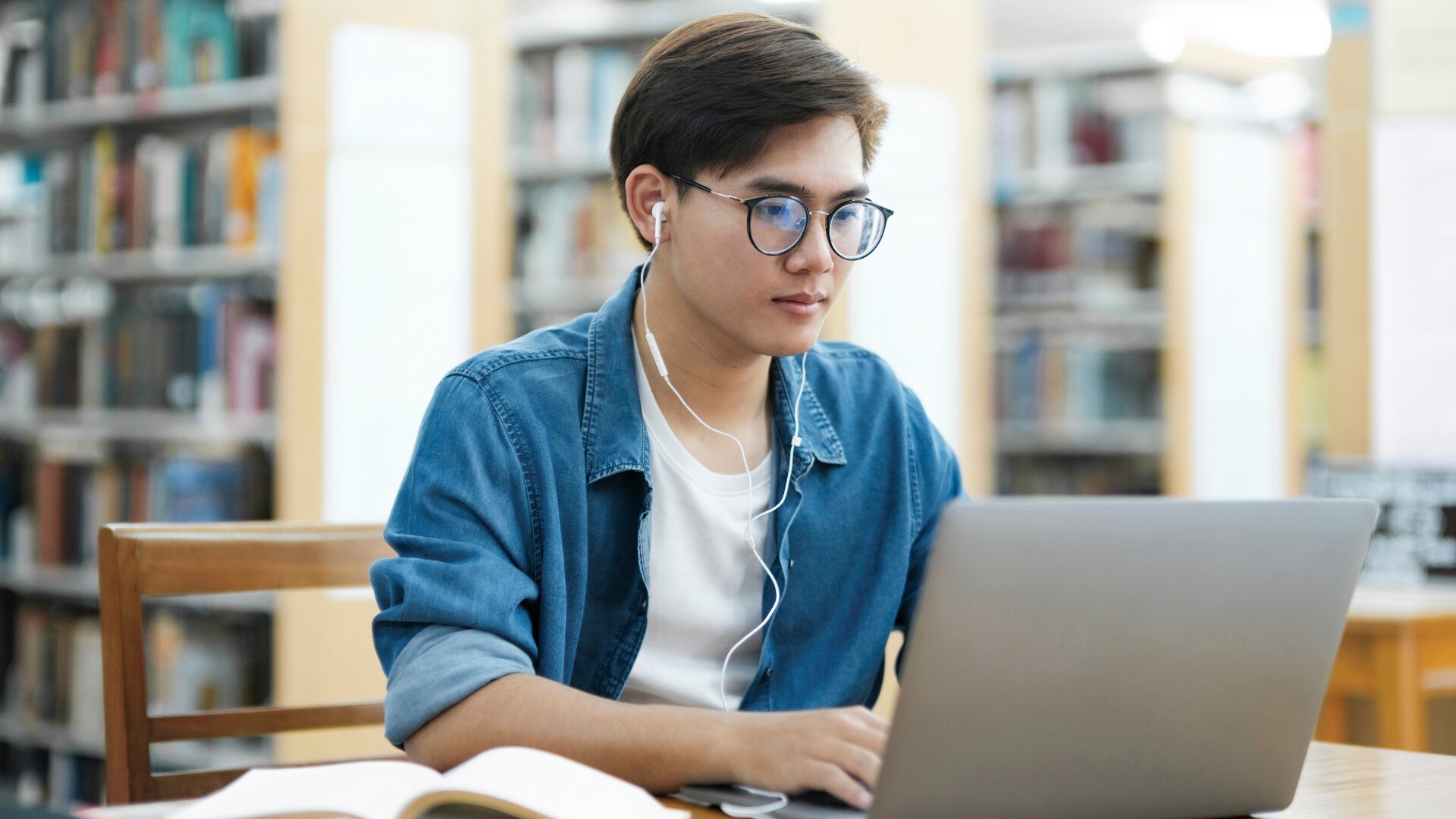 Online Summer Programs for High School Students