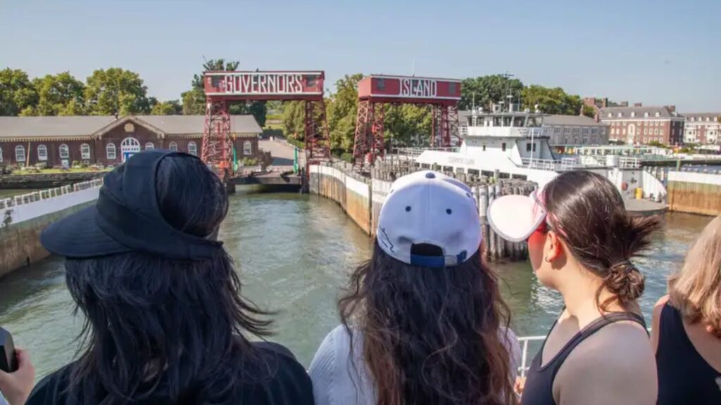 15 Summer Art Programs in New York City for High School Students 3