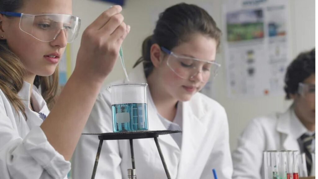 15 Online Chemistry Programs for High School Students 2