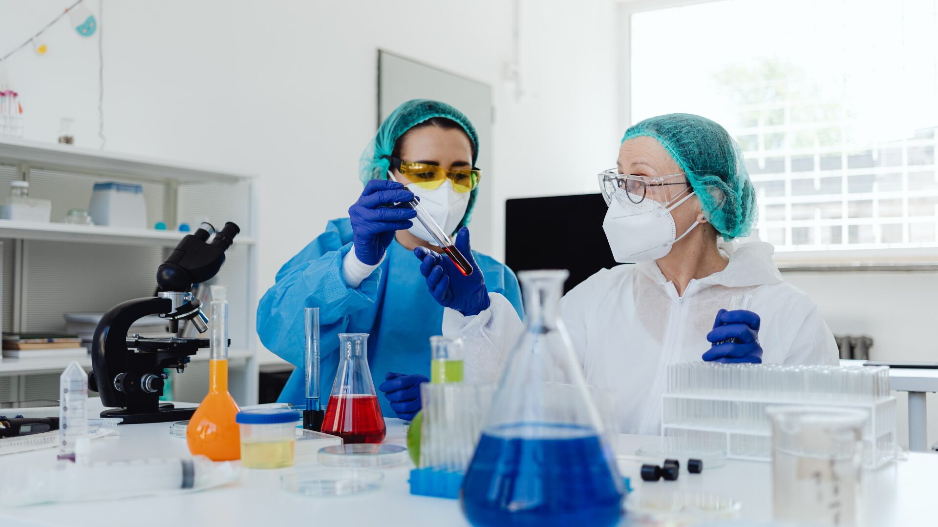 Online Chemistry Programs for High School Students