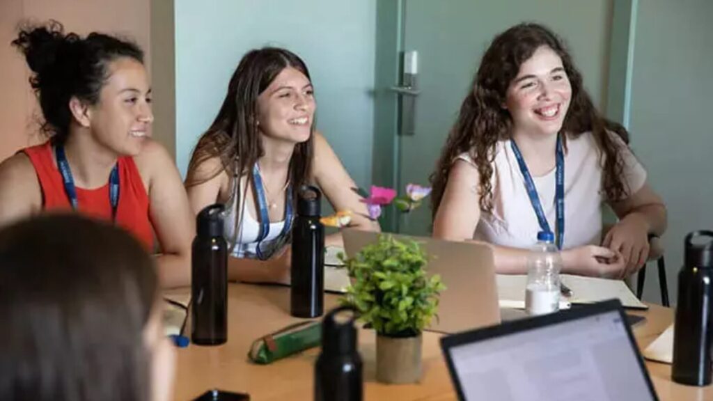 15 Summer Research Camps for High School Students 1