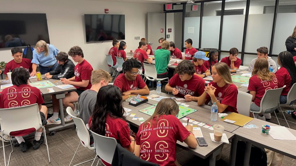 15 Business Summer Camps for High School Students 3