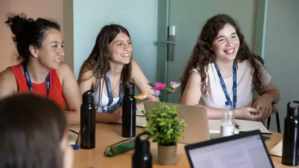 Best Summer Programs for High School Students 1