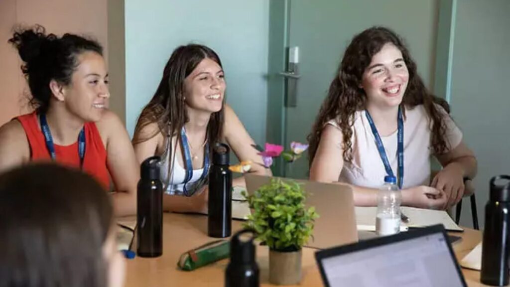 15 Summer Schools in Boston for High School Students 1