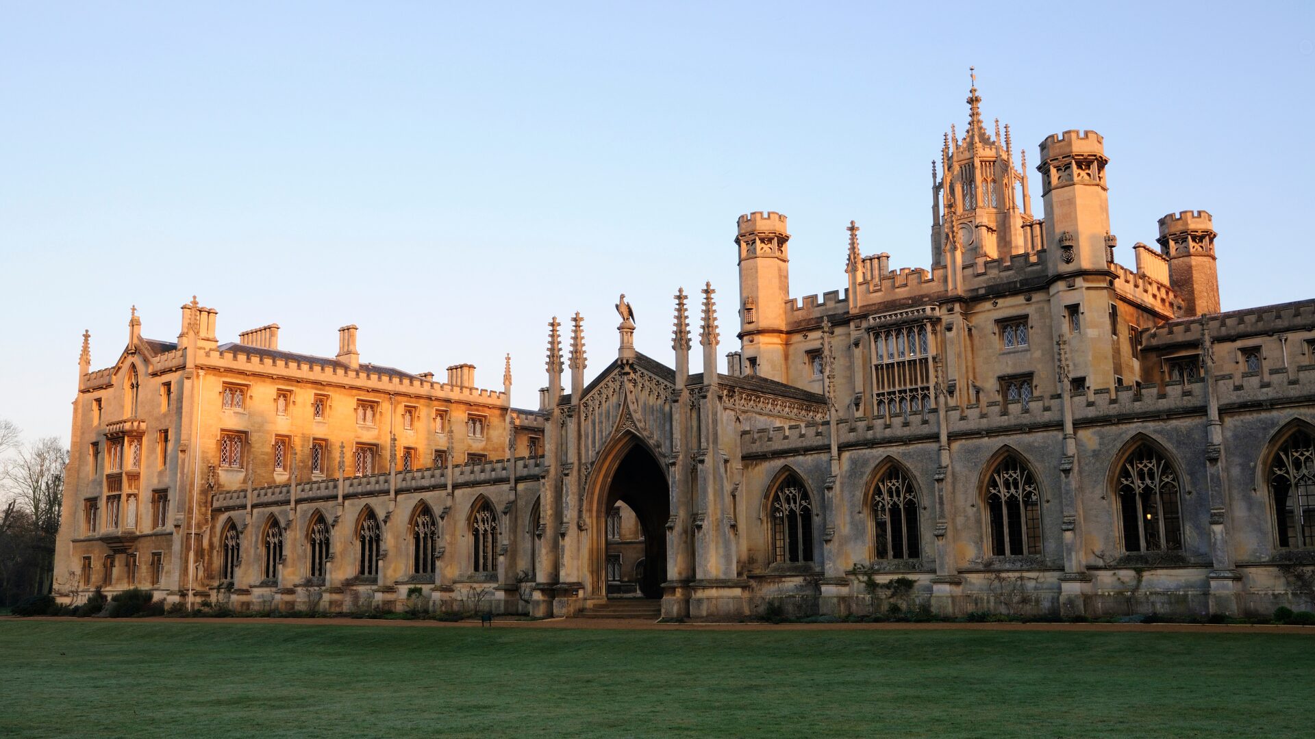 economics summer school in cambridge