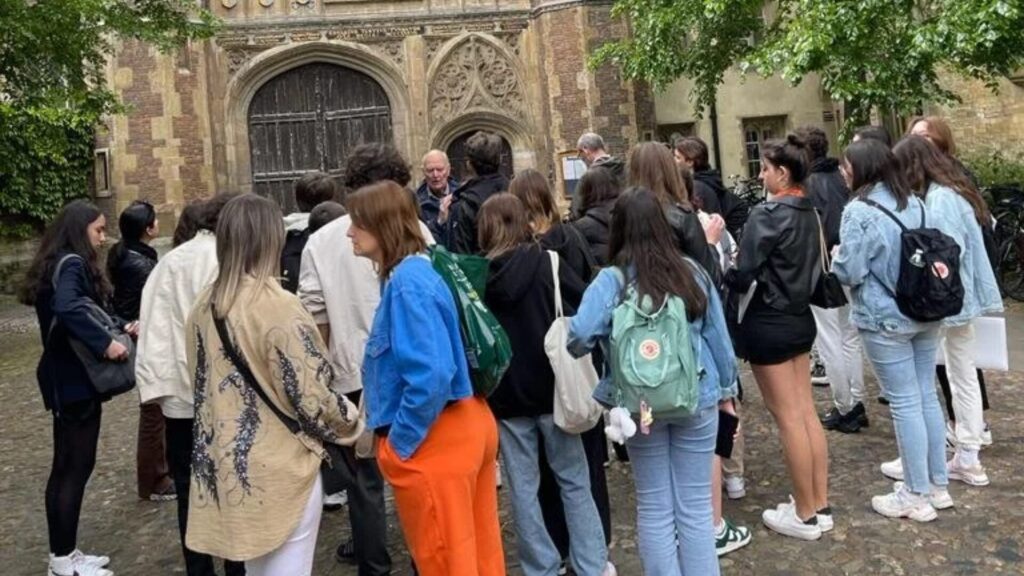 15 English Summer Programs in Cambridge for High School Students 2