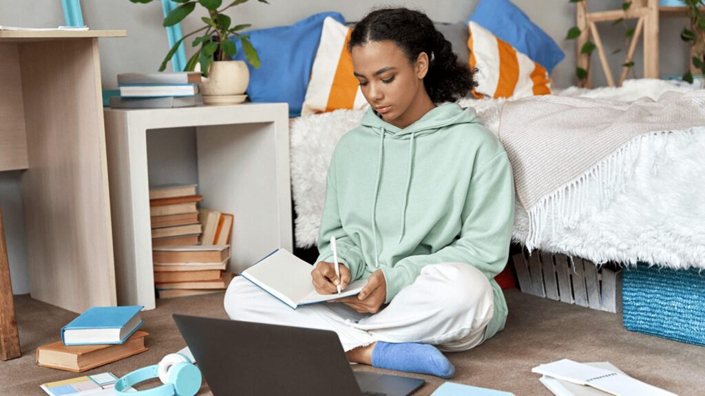 15 Online AI Programs for High School Students 3