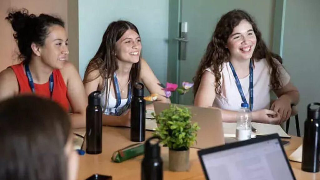 15 Software Development & AI Summer Schools in Boston for High School Students 1