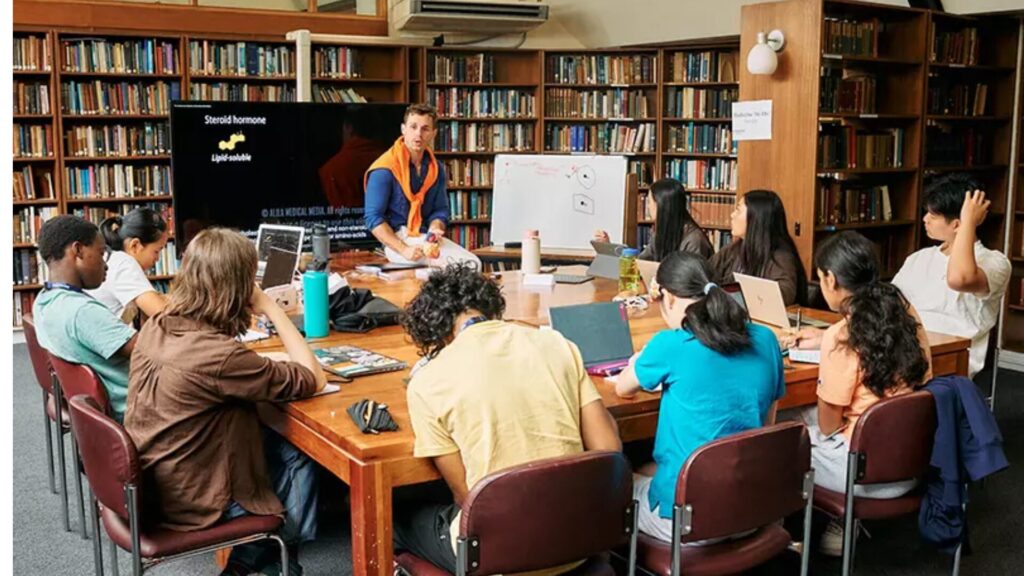 15 Chemistry Summer Schools for High School Students 1