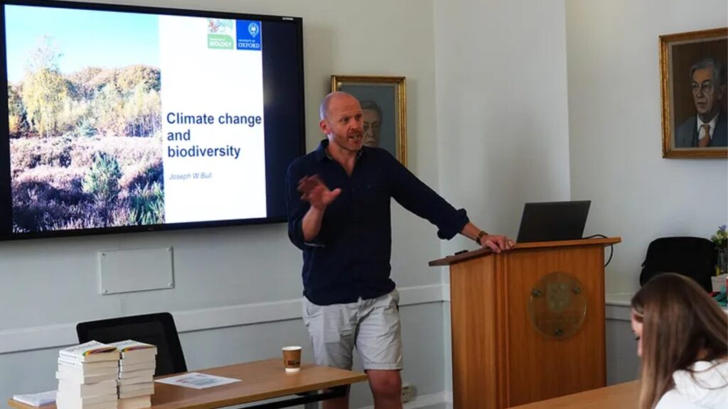 15 Creative Writing Summer Schools in Oxford for High School Students 3