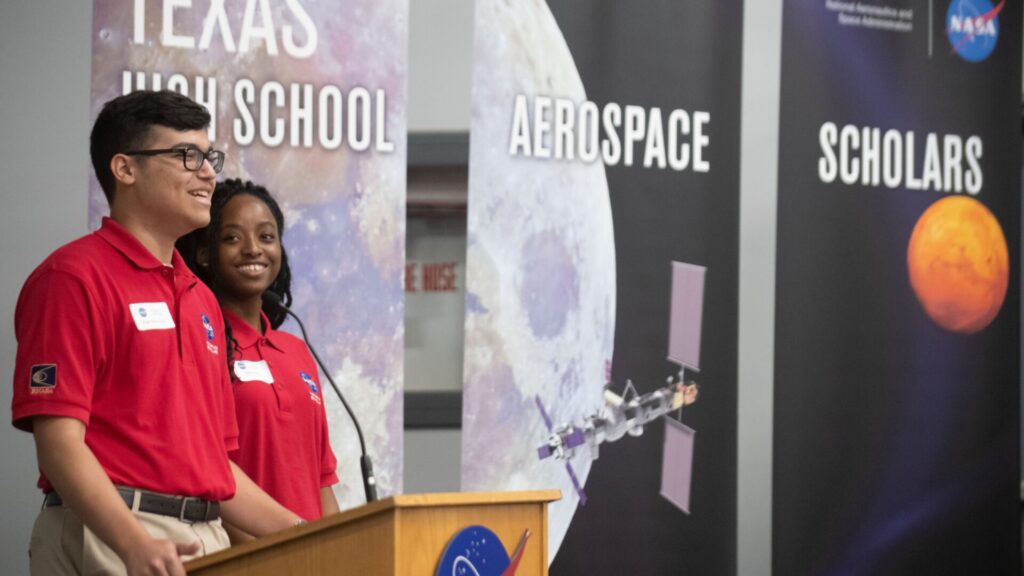 15 Online Physics Programs for High School Students 3