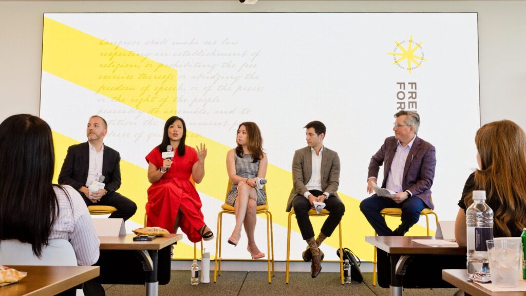 15 Journalism Summer Programs for High School Students 2