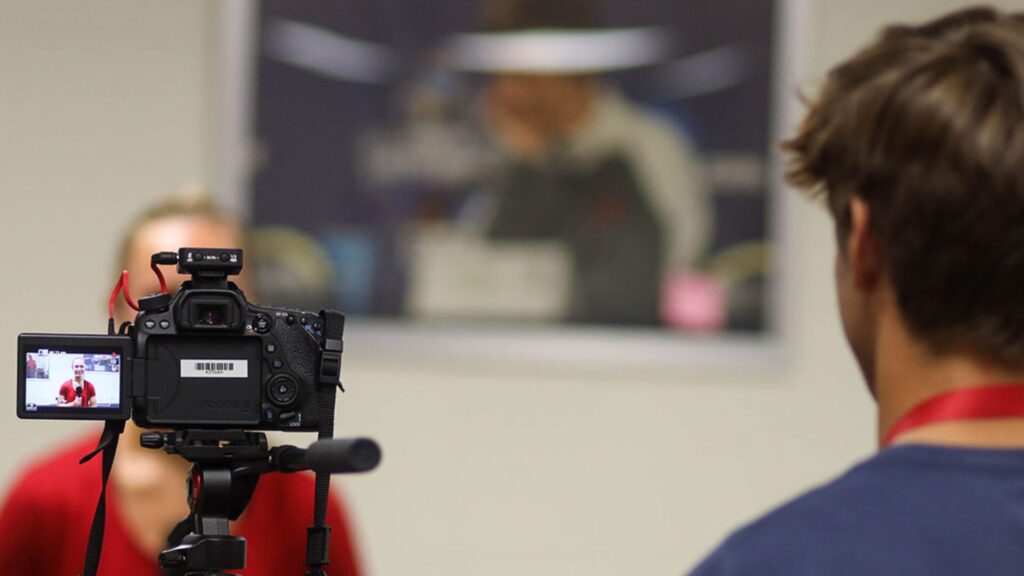 15 Journalism Summer Programs for High School Students 3