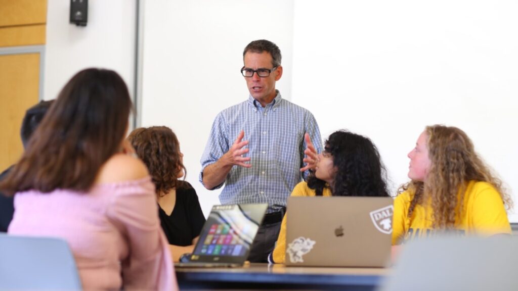 15 Pre-University Summer Programs in Canada 3
