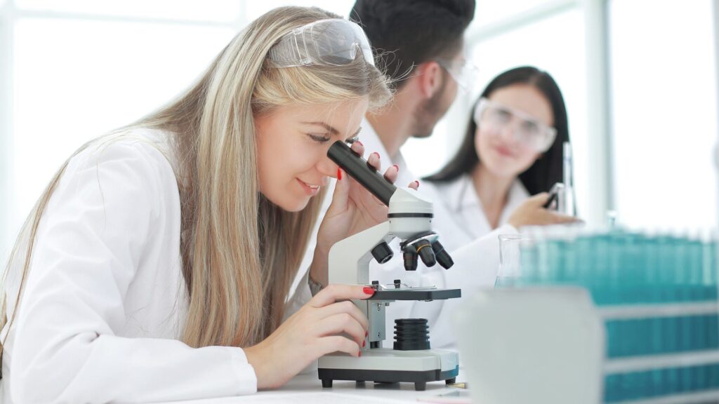 University-Level Biology Programs for High School Students