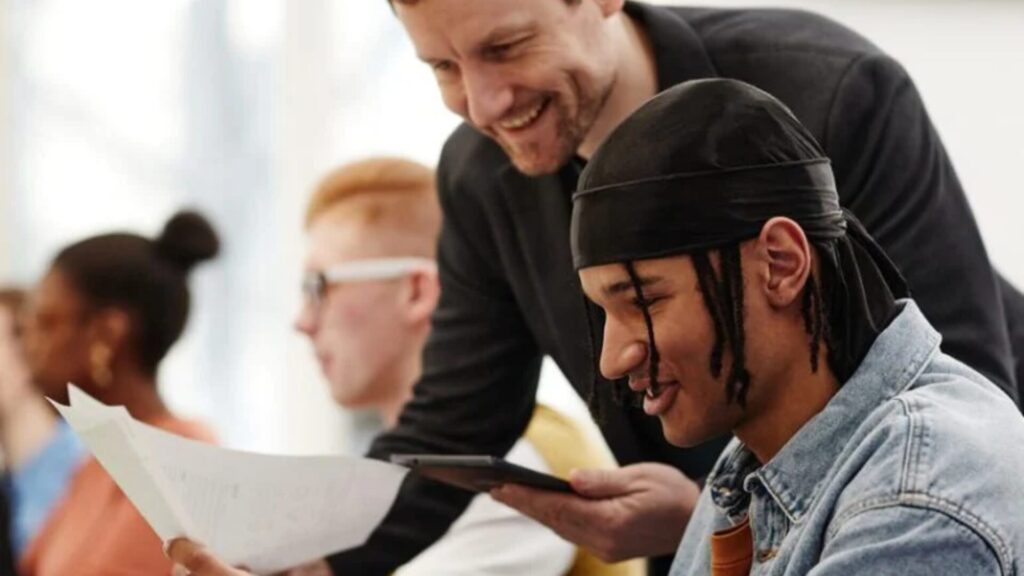 15 Summer Internships in the UK for High School Students 3