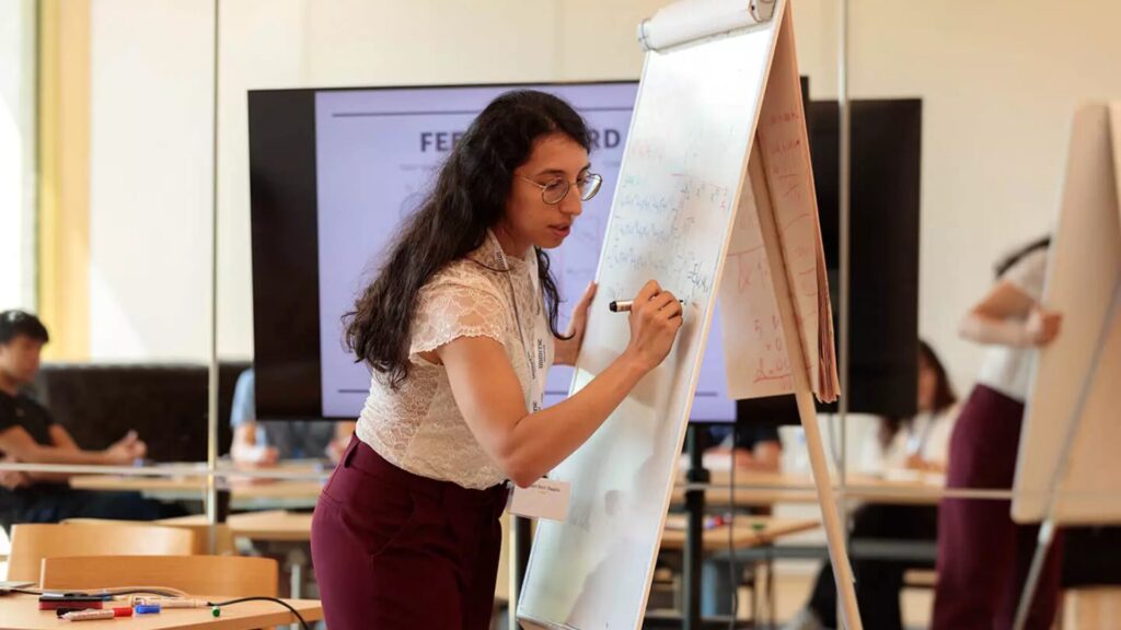 14 International Relations Summer Programs in Toronto for High School Students 1