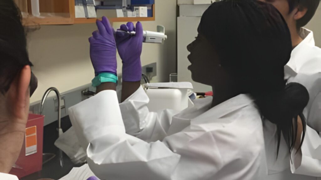 15 Hospital Internships for High School Students 3