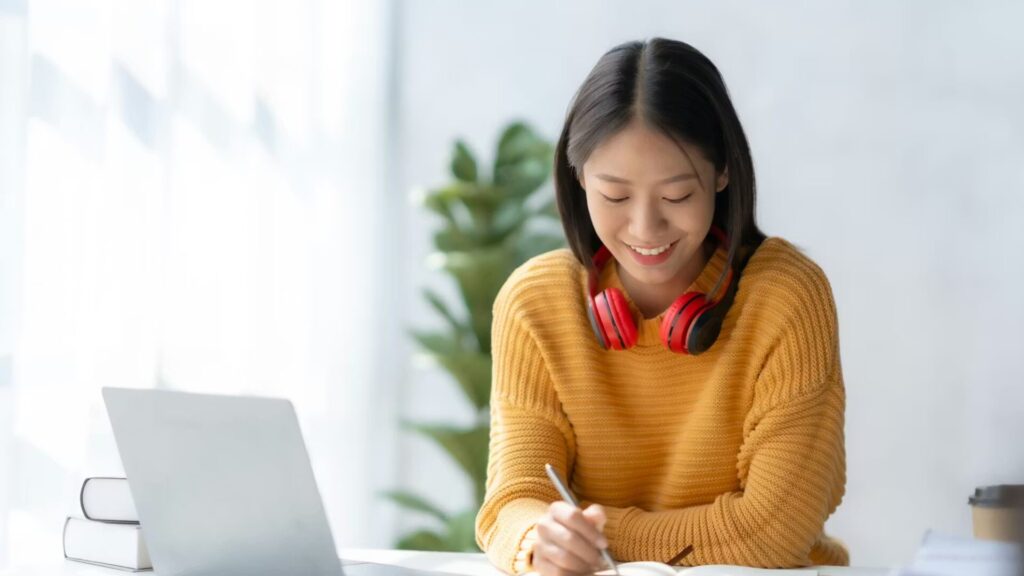 15 Online Summer Courses for High School Students 3