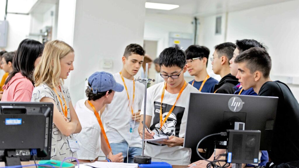 15 Mathematics Summer Programs in London for High School Students 2