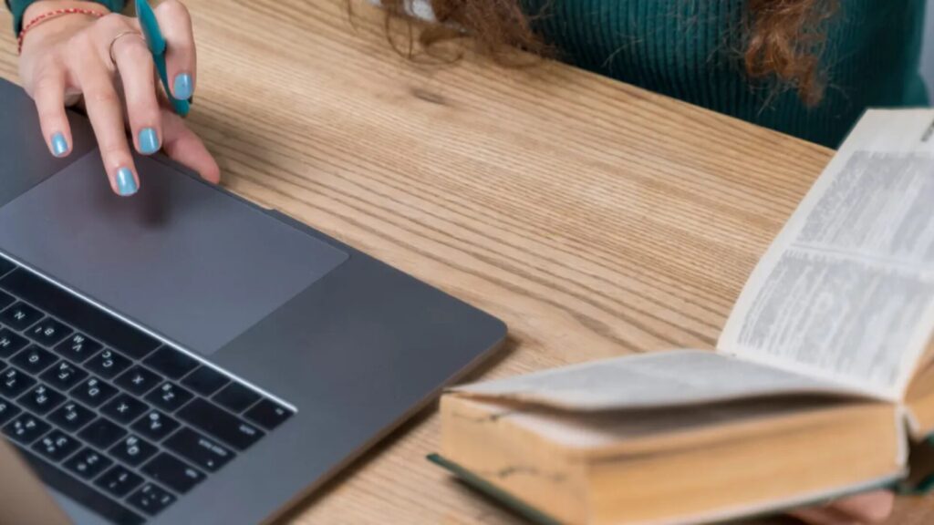 15 Online Chemistry Courses for High School Students 1