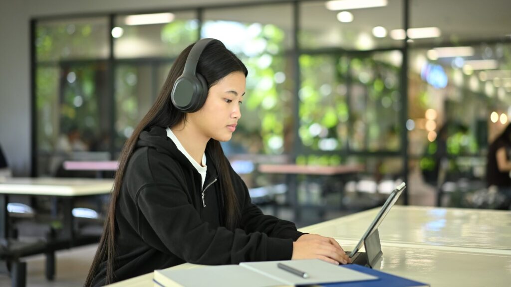 online physics courses for high school students