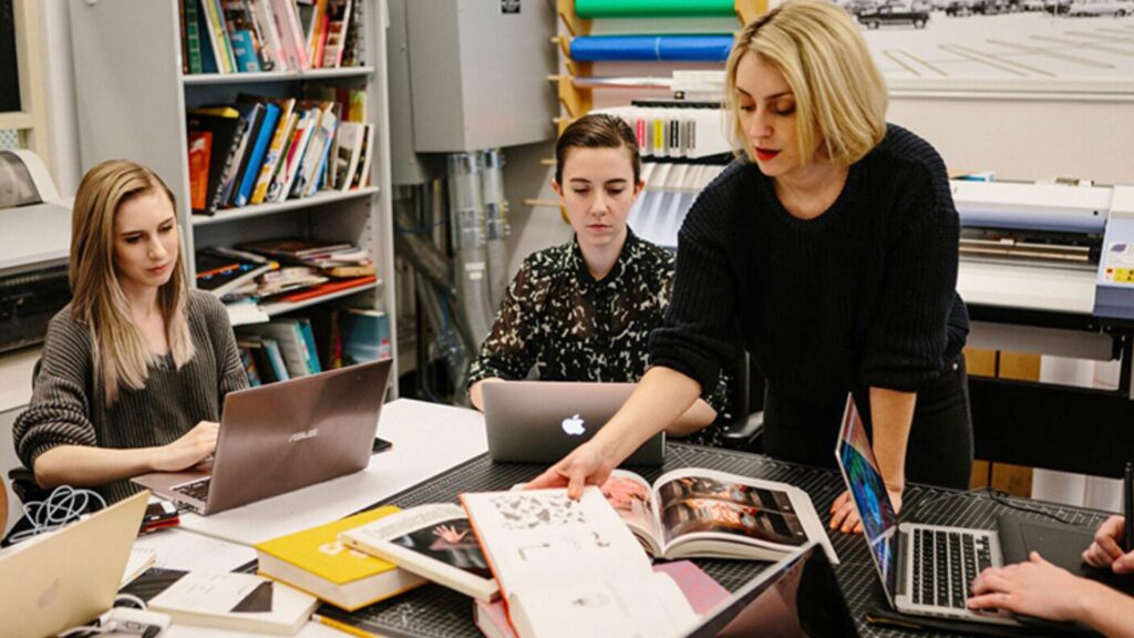 15 Fashion Internships in New York for High School Students 3