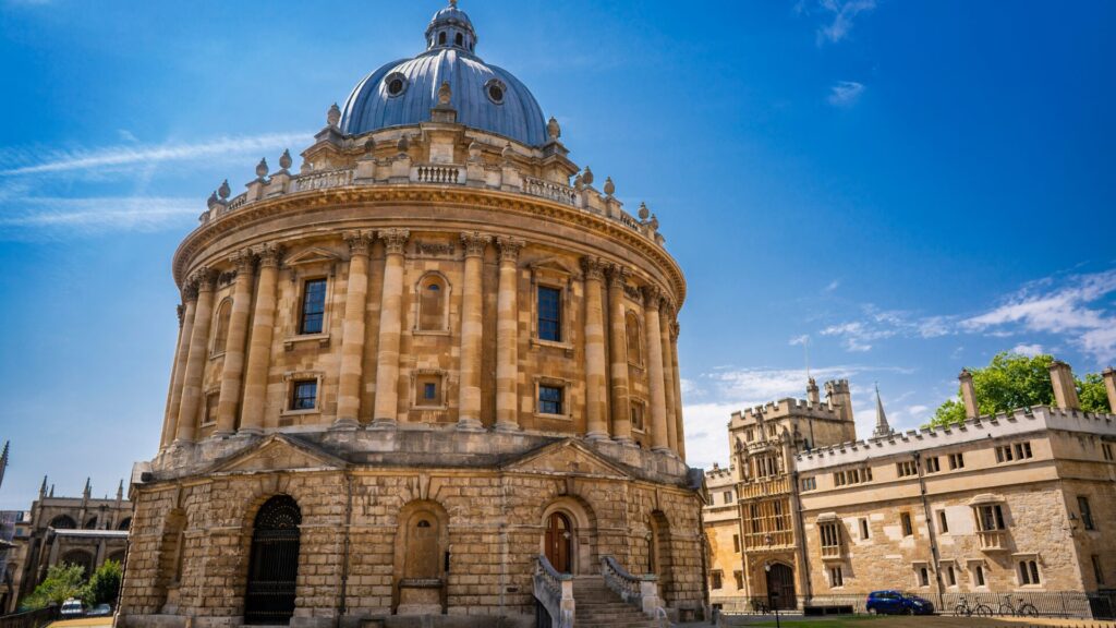 Summer Schools Oxford Accredited
