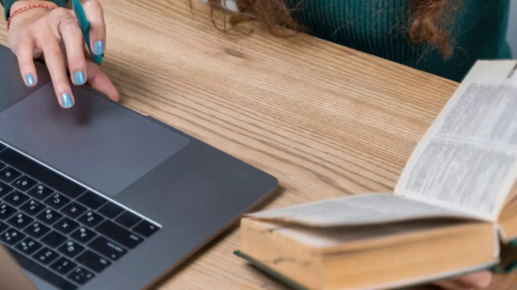 A student attending an online remotely.