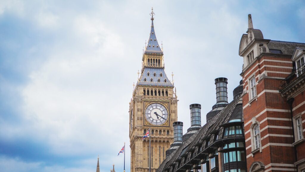 Summer Schools in London for Year 12 Students